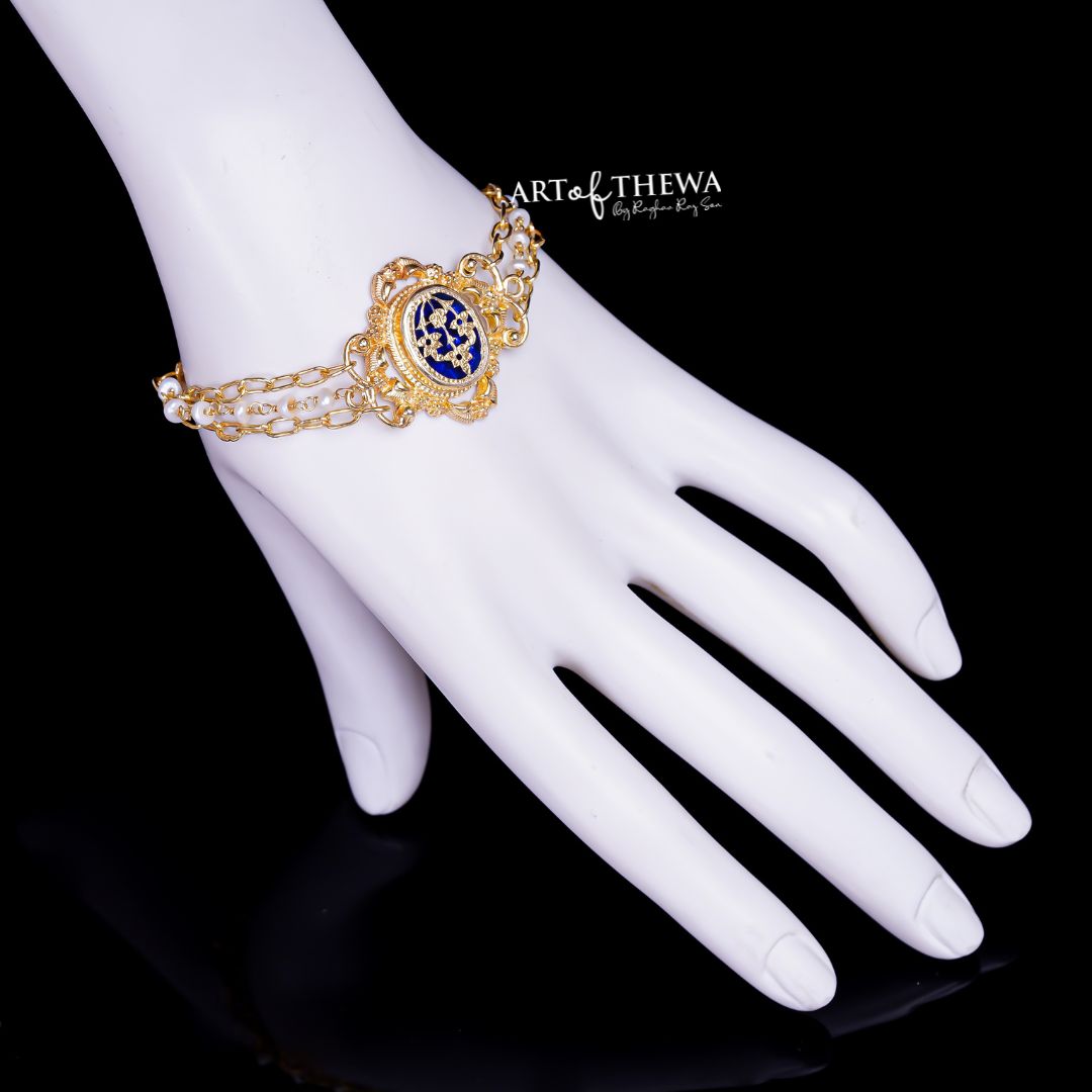 Thewa Art Floral Chain Bracelet