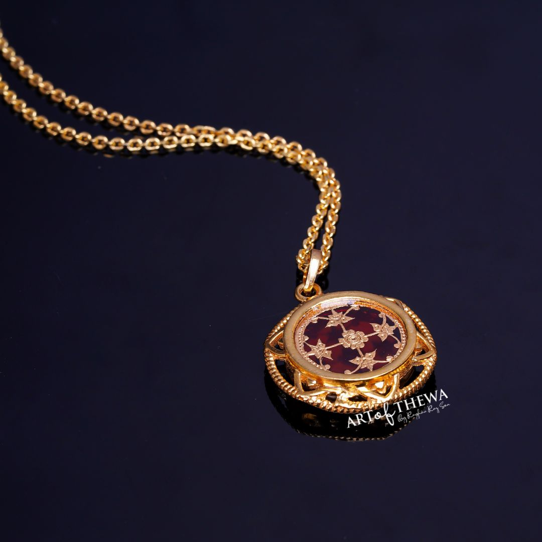 Thewa Kala Floral Motif Pendant with Chain – A Tribute to Artistry and Elegance