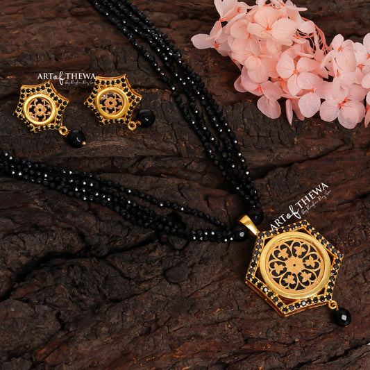 Black Spinal Pendant Set-  Thewa art Craftsmanship