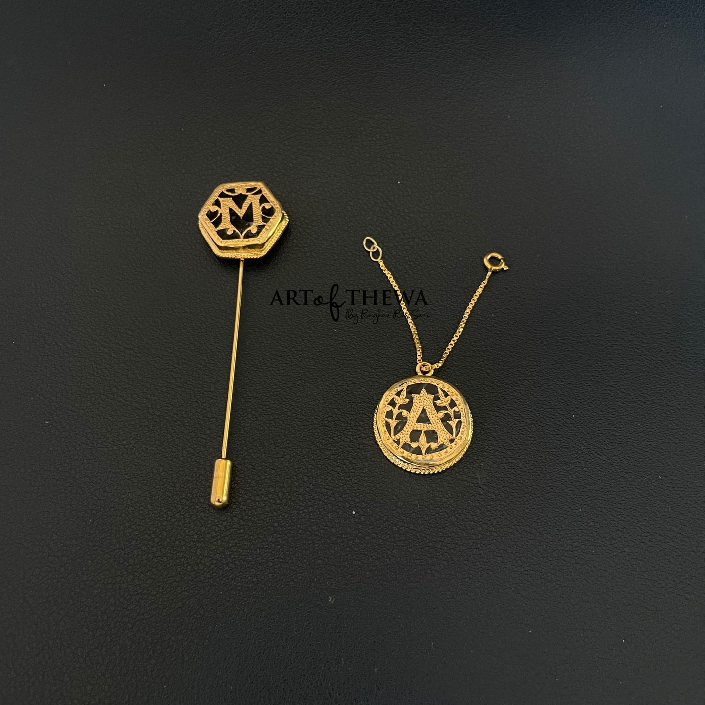 Art of Thewa lapel pin & Charm couple gift